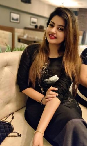 Escort in Chembur